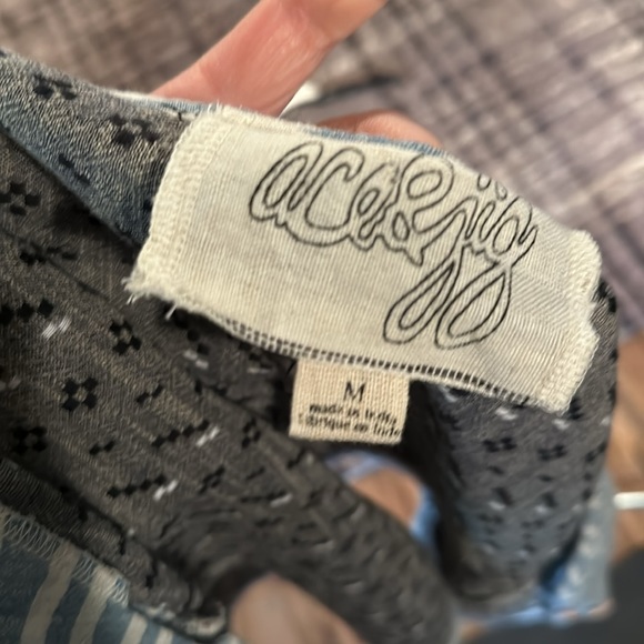 EUC Ace & Jig Button Down T-Shirt - Picture 4 of 4